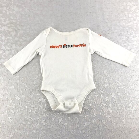 Newborn Onesies “Daddy’s Little Pumpkin” & “Mommy’s Little Genius” Plus NWT Toy - Picture 3 of 16
